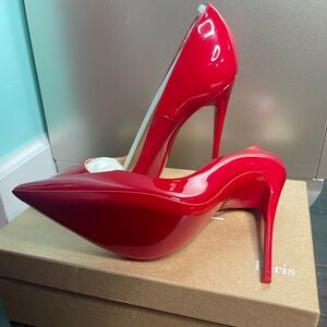 Christian Louboutin So Kate Pumps